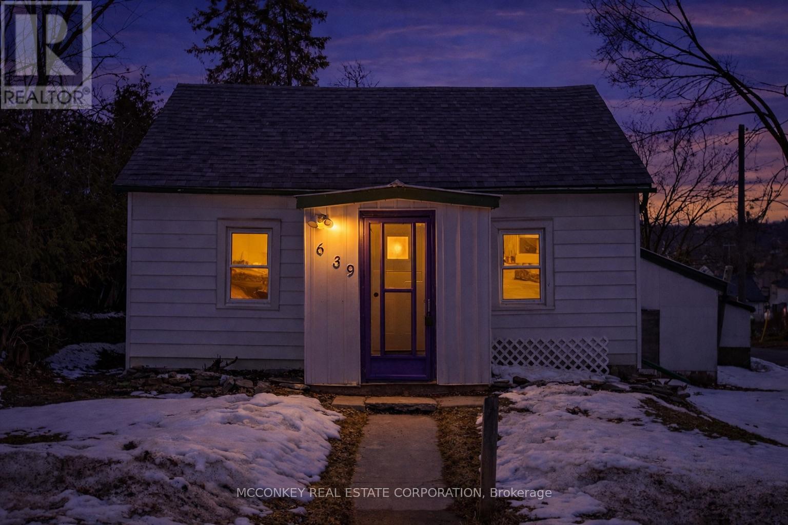 639 Rubidge Street, Peterborough, Ontario  K9H 4E9 - Photo 1 - X12923412