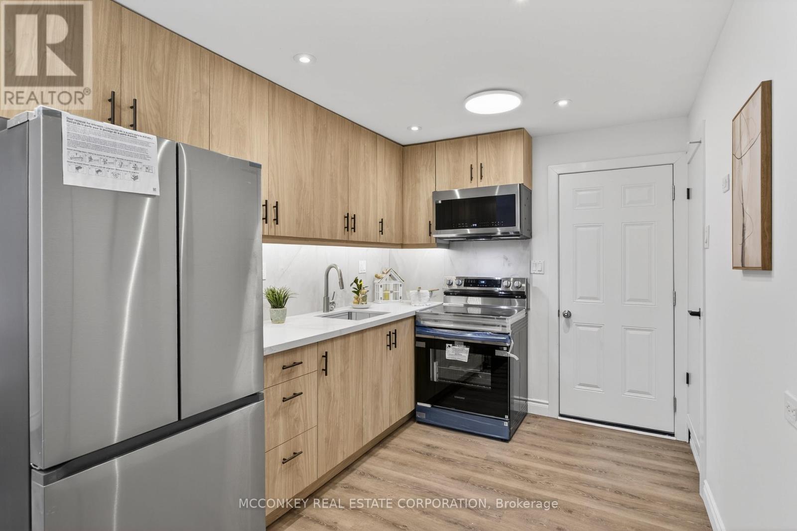 639 Rubidge Street, Peterborough, Ontario  K9H 4E9 - Photo 8 - X12923412