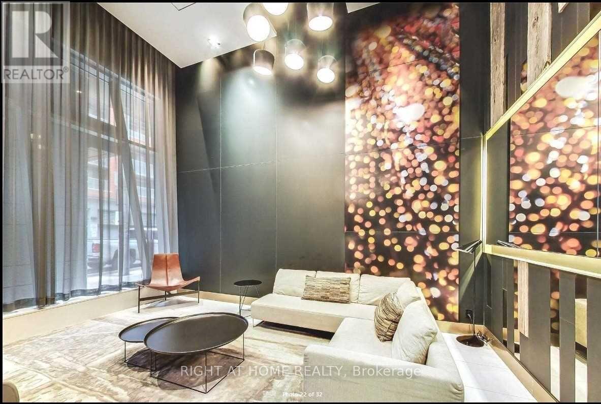 1607 - 30 Nelson Street, Toronto, Ontario  M5V 0H5 - Photo 11 - C12923336