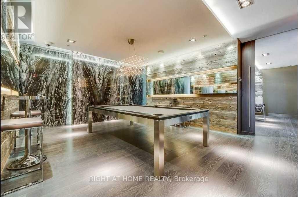 1607 - 30 Nelson Street, Toronto, Ontario  M5V 0H5 - Photo 15 - C12923336