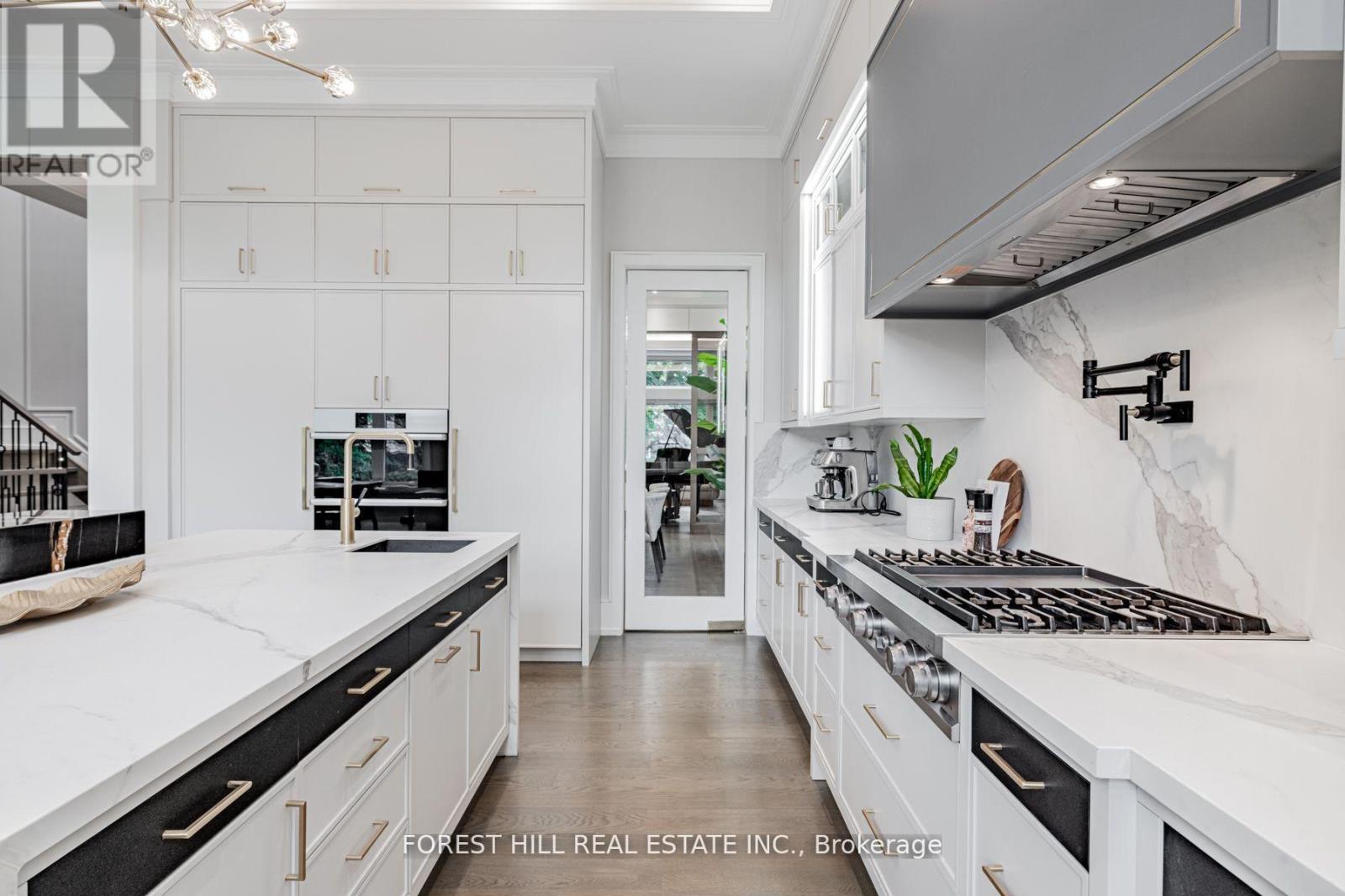 49 Ravenscroft Circle, Toronto, Ontario  M2K 1K1 - Photo 19 - C12923340