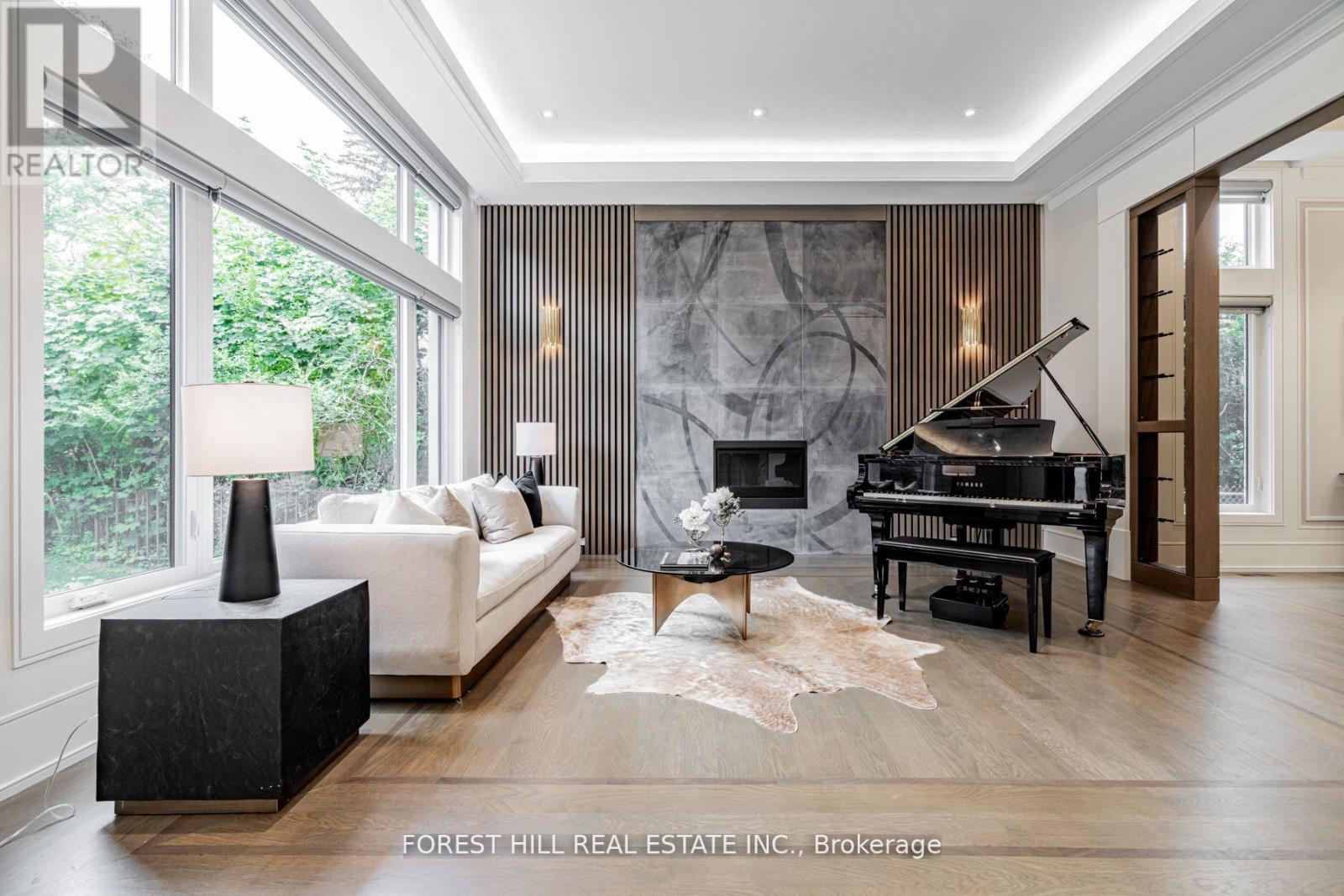 49 Ravenscroft Circle, Toronto, Ontario  M2K 1K1 - Photo 4 - C12923340