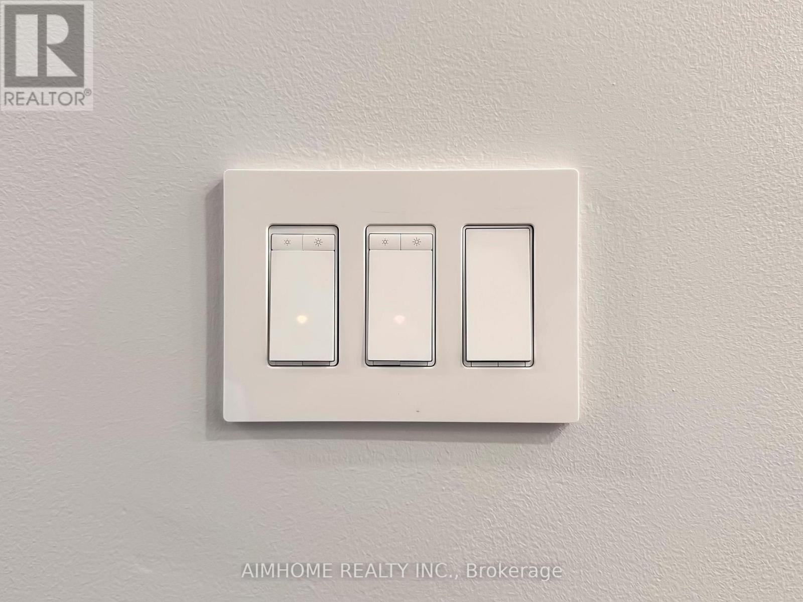 39 Brentcliffe Road, Toronto, Ontario  M4G 3Y4 - Photo 19 - C12923362