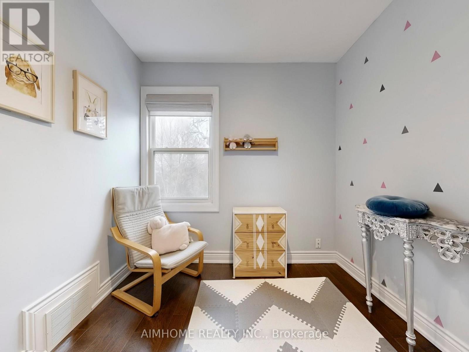 39 Brentcliffe Road, Toronto, Ontario  M4G 3Y4 - Photo 28 - C12923362