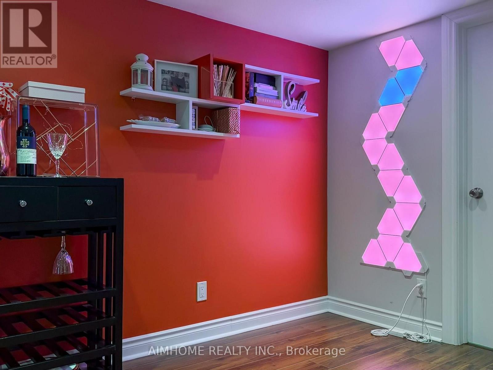 39 Brentcliffe Road, Toronto, Ontario  M4G 3Y4 - Photo 38 - C12923362