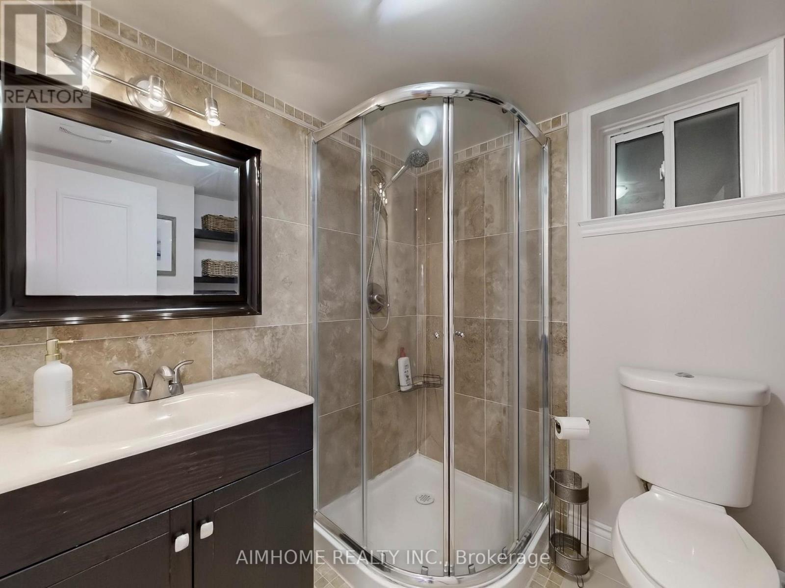 39 Brentcliffe Road, Toronto, Ontario  M4G 3Y4 - Photo 39 - C12923362