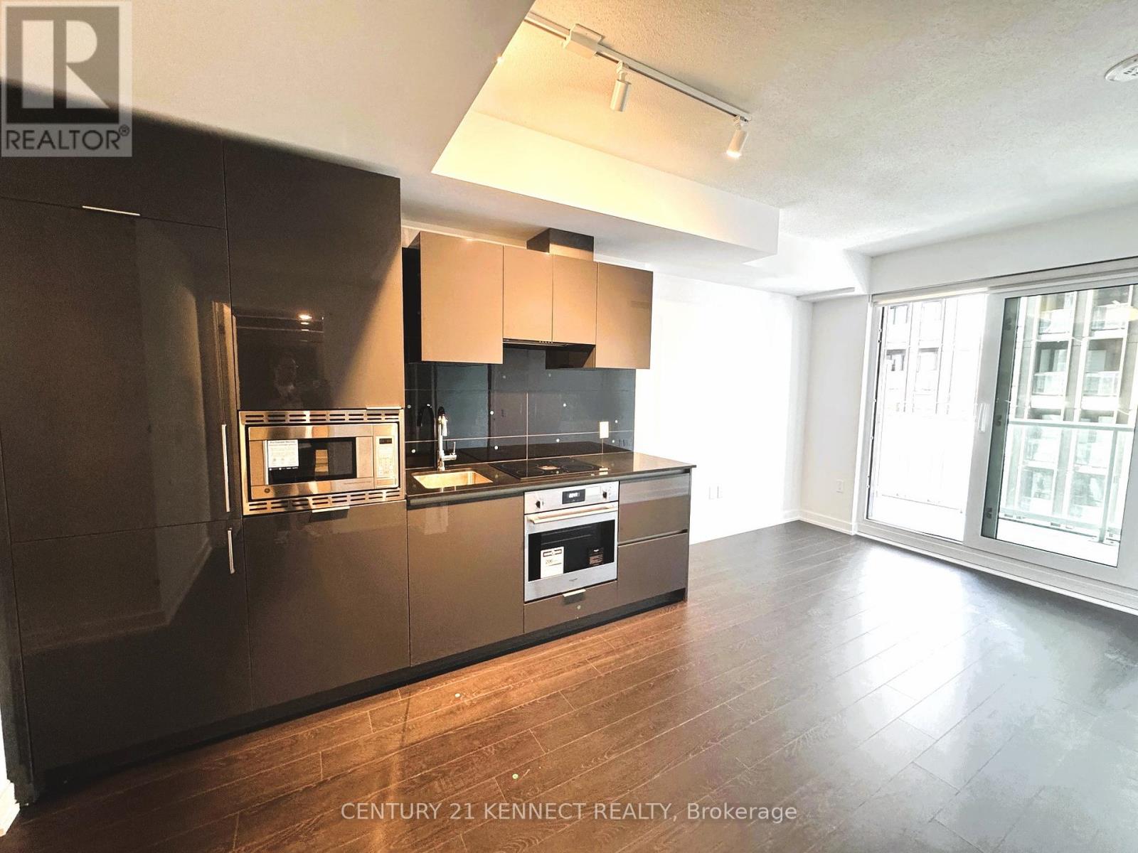 1821 - 230 Simcoe Street, Toronto, Ontario  M5T 0G7 - Photo 7 - C12923390