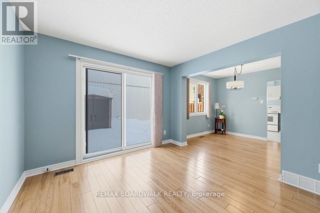 65 - 837 Eastvale Drive, Ottawa, Ontario  K1J 7T5 - Photo 14 - X12923326