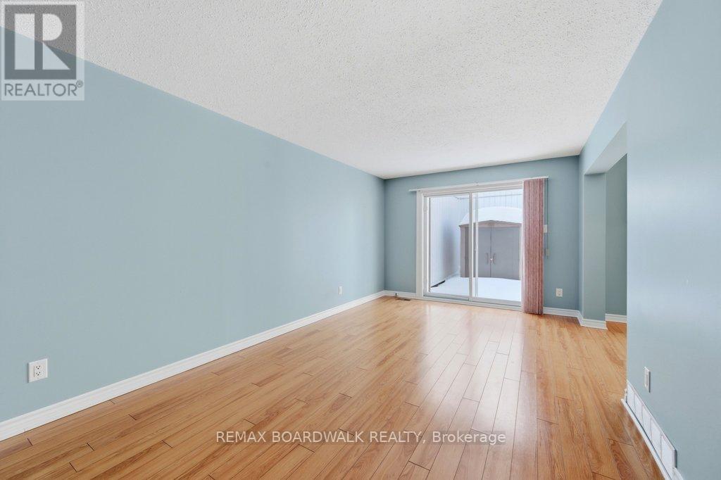 65 - 837 Eastvale Drive, Ottawa, Ontario  K1J 7T5 - Photo 16 - X12923326