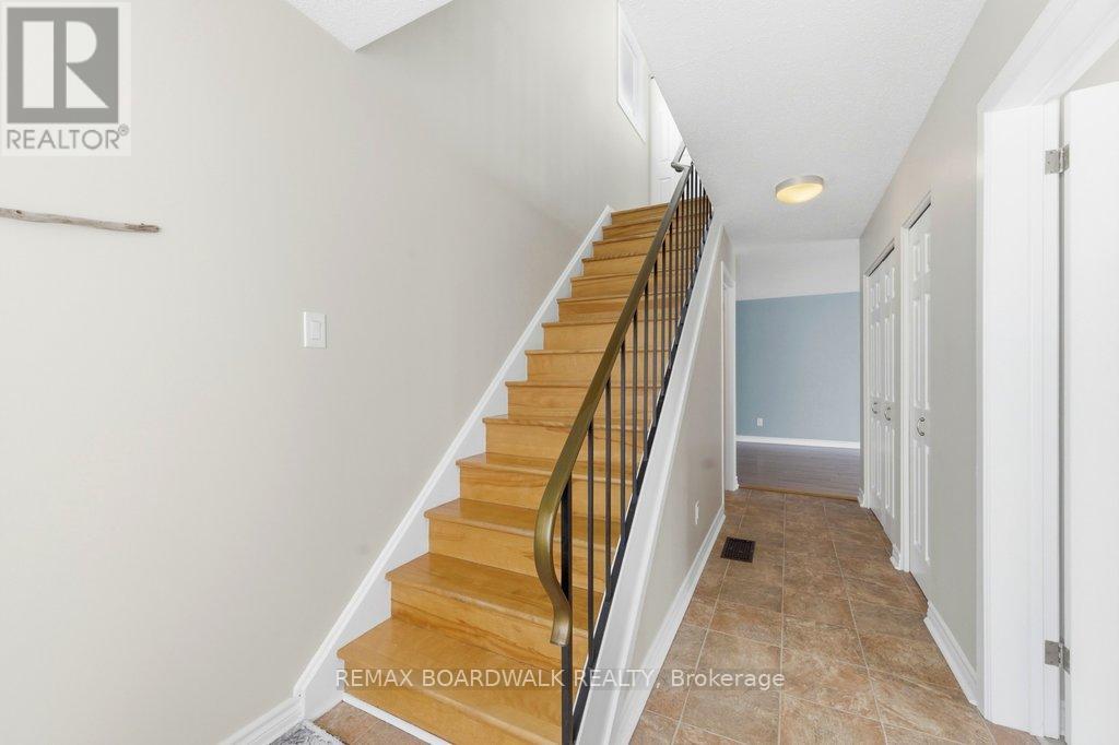 65 - 837 Eastvale Drive, Ottawa, Ontario  K1J 7T5 - Photo 18 - X12923326