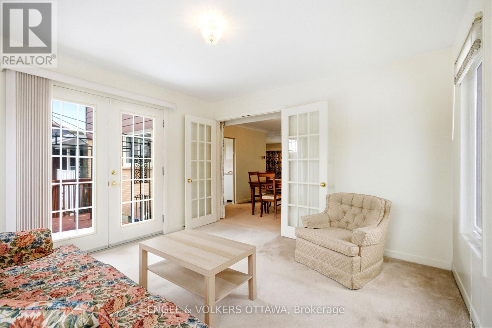 1148 Castle Hill Crescent, Ottawa, Ontario  K2C 2A8 - Photo 11 - X12923426