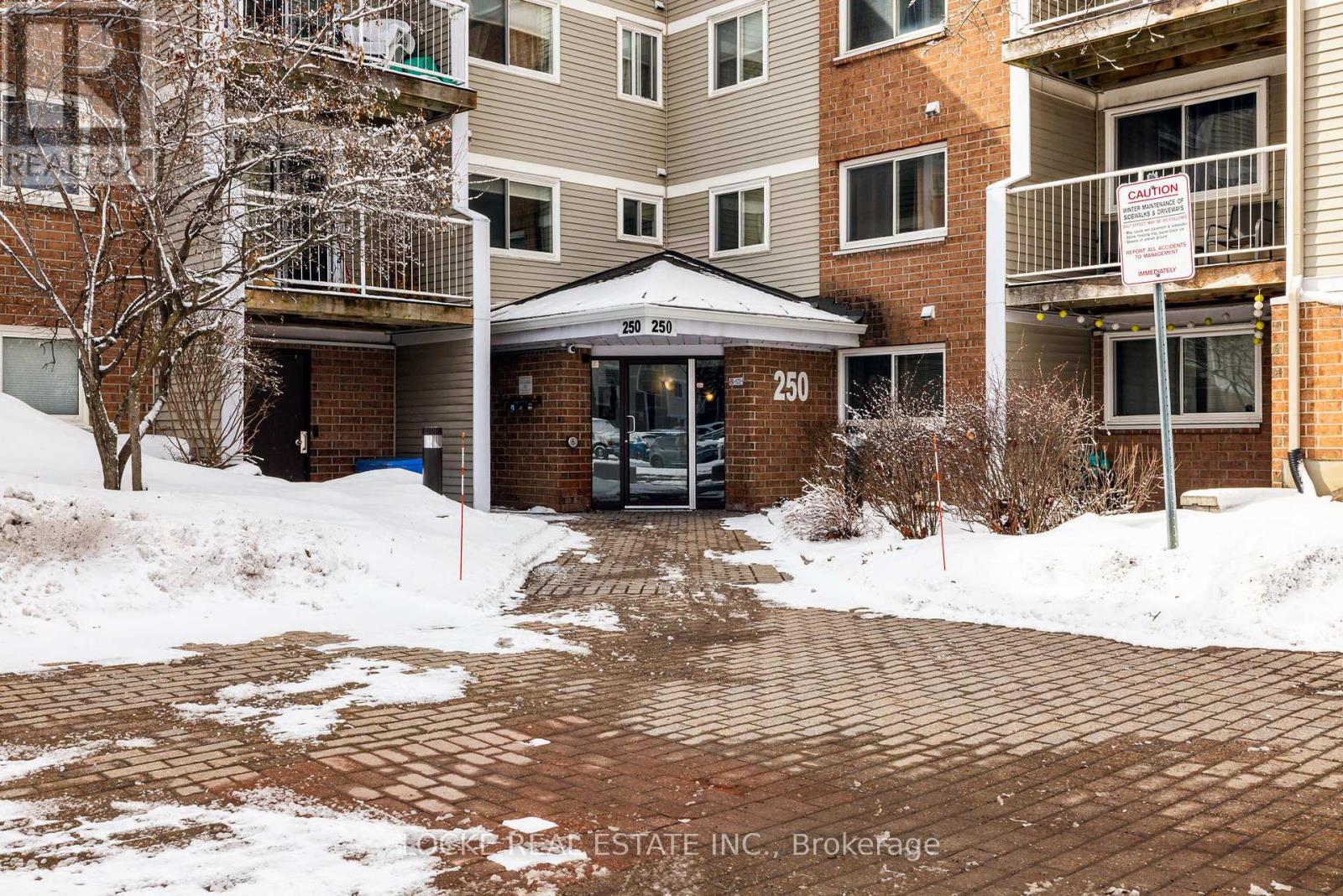 105 - 250 Brittany Drive, Ottawa, Ontario  K1K 4M1 - Photo 2 - X12923466