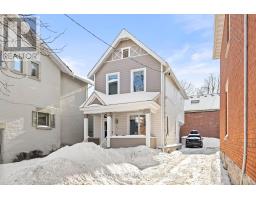 92 THIRD AVENUE, ottawa, Ontario