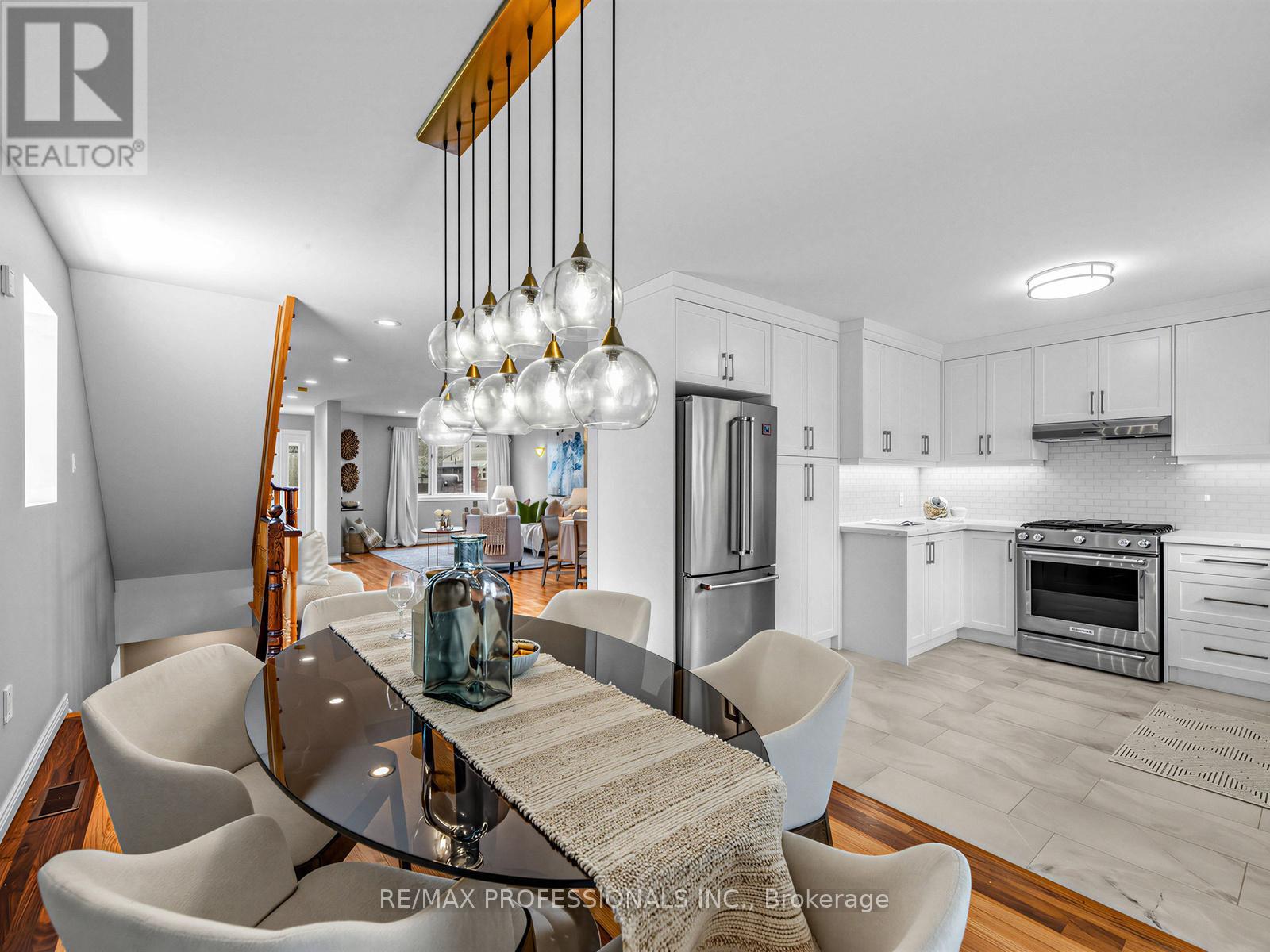 23 Mckayfield Road, Toronto, Ontario  M4J 4P6 - Photo 11 - E12923334