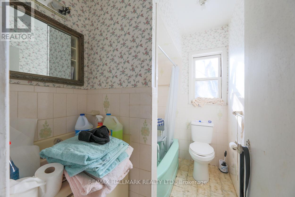 63 Highview Avenue, Toronto, Ontario  M1N 2H4 - Photo 13 - E12923438