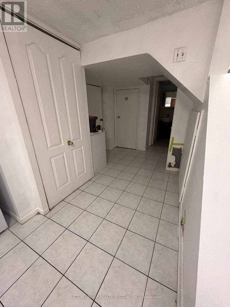 B2 - 83 Dawes (Basement) Road, Toronto, Ontario  M4C 5B2 - Photo 13 - E12923444