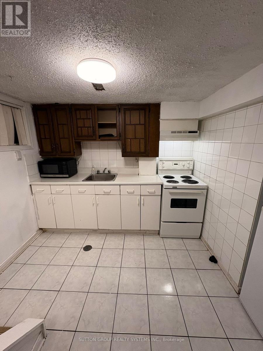 B2 - 83 Dawes (Basement) Road, Toronto, Ontario  M4C 5B2 - Photo 2 - E12923444