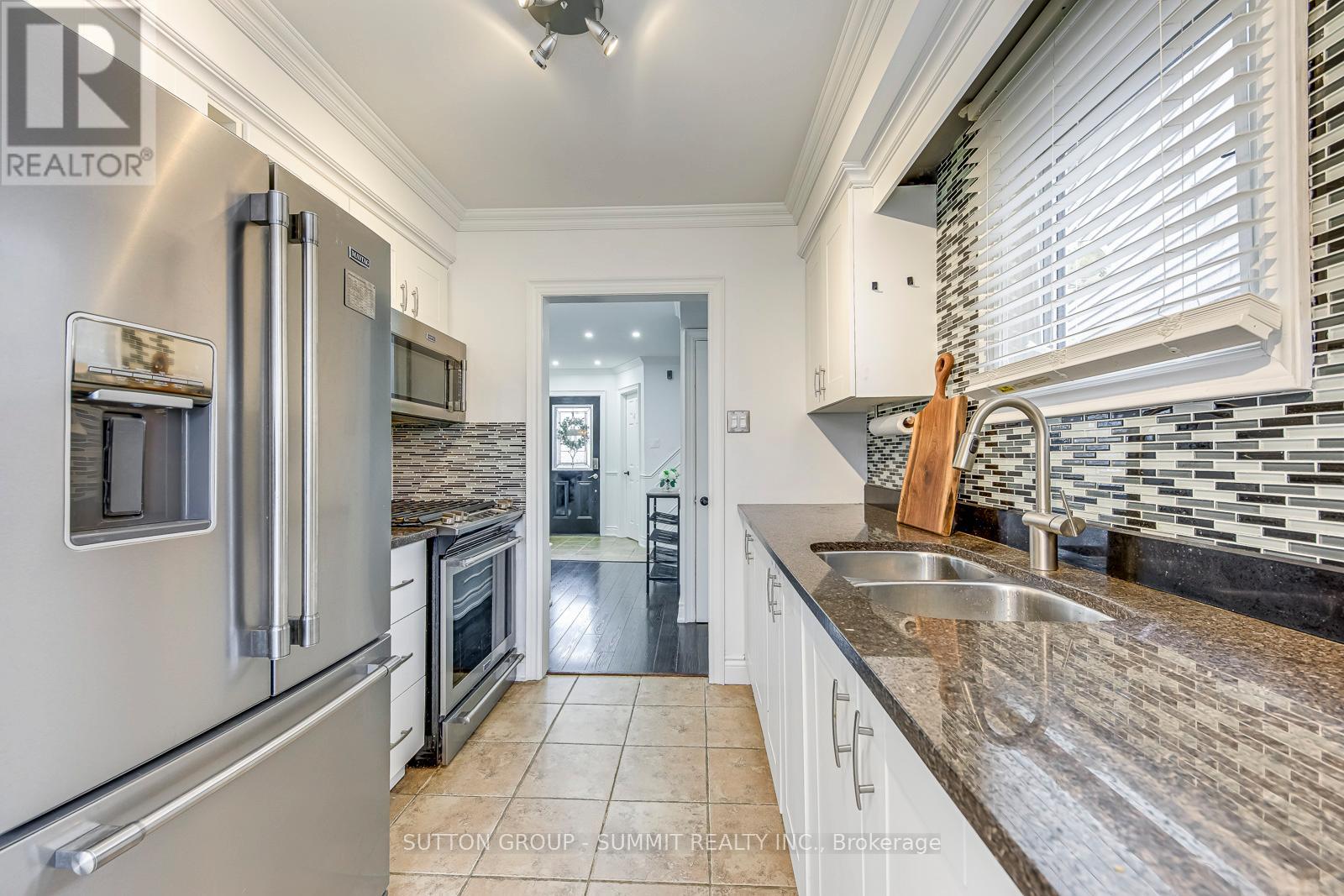 46 Frazer Road, Ajax, Ontario L1S 4B2 - Photo 8 - E12923496