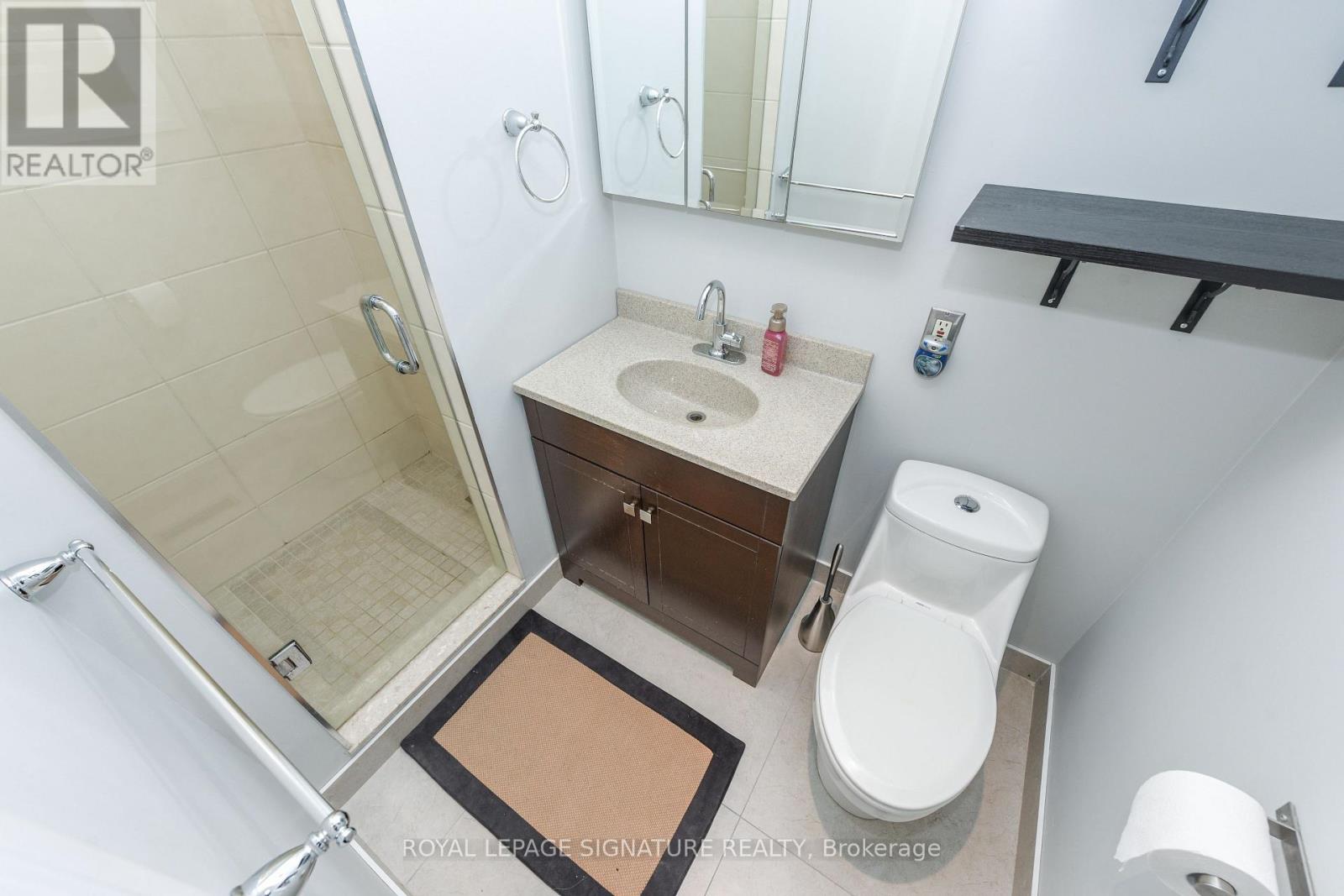 Upper Level - 3162 Folkway Drive, Mississauga, Ontario L5L 2A3 - Photo 19 - W12895142