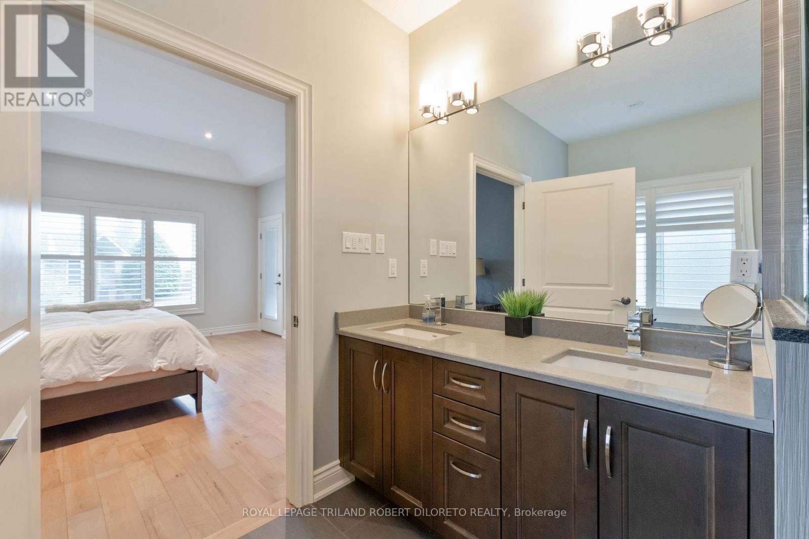 6968 Clayton Walk, London South, Ontario  N6P 0B2 - Photo 19 - X12923354