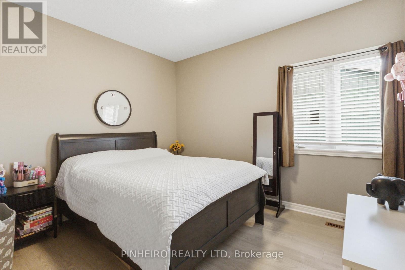 223 Birchmount Street, London South, Ontario  N6K 4X8 - Photo 19 - X12923488