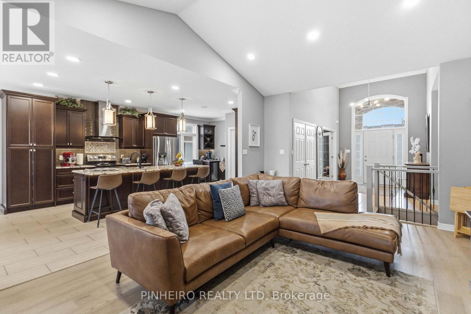 223 Birchmount Street, London South, Ontario  N6K 4X8 - Photo 6 - X12923488