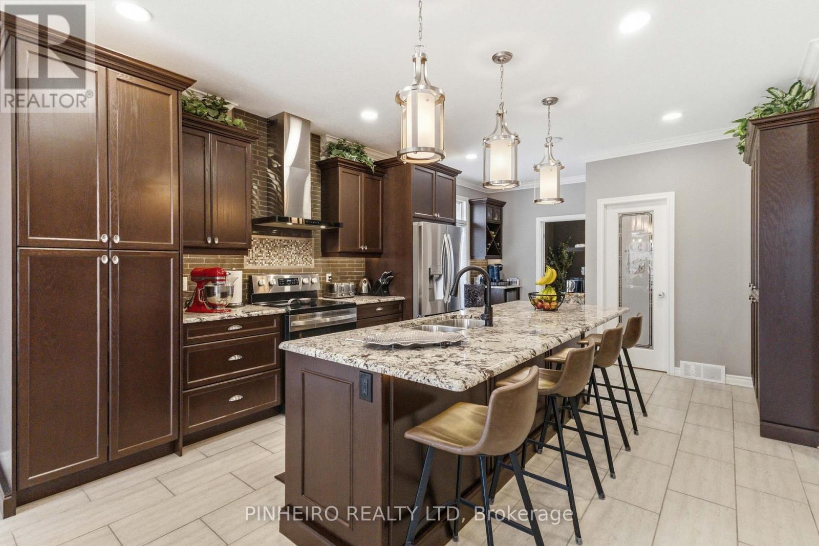 223 Birchmount Street, London South, Ontario  N6K 4X8 - Photo 8 - X12923488