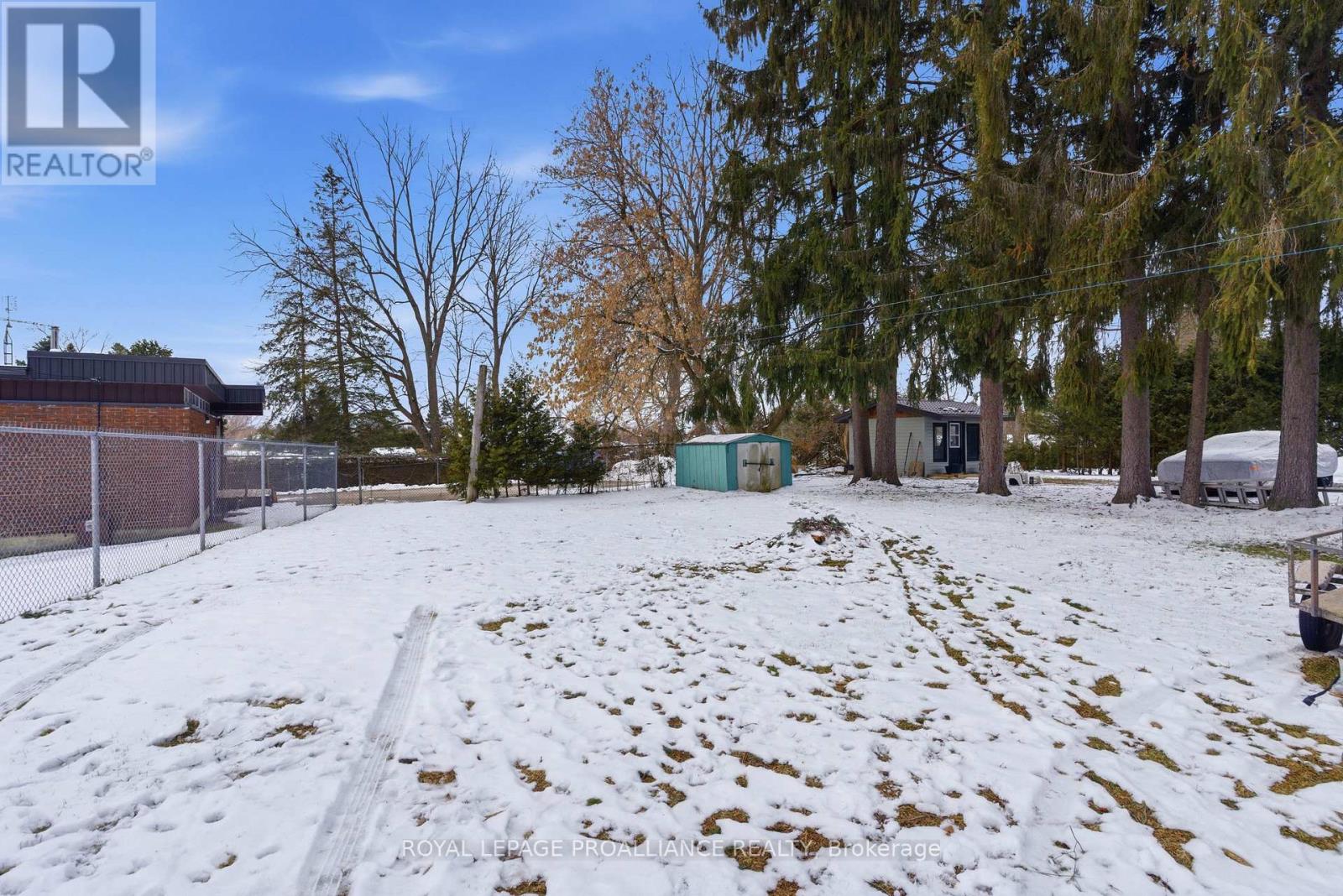 18 Quabbin Road, Front Of Yonge, Ontario  K0E 1R0 - Photo 23 - X12923414