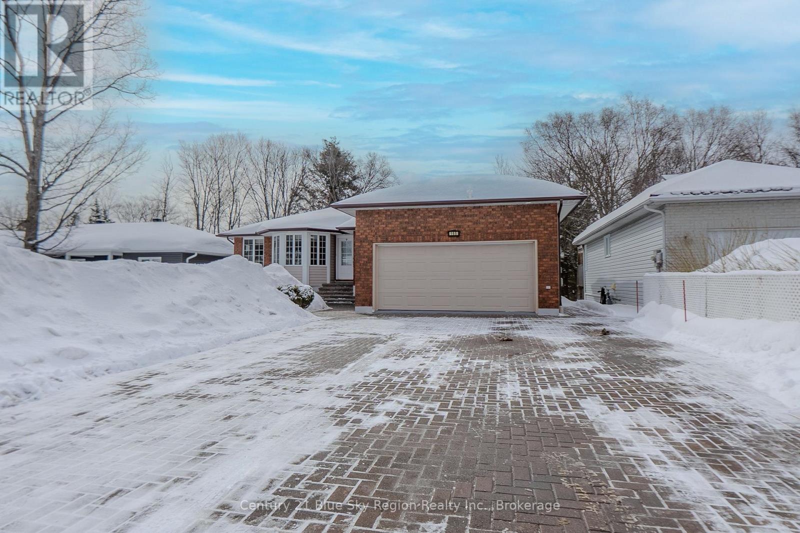 165 Carmichael Drive, North Bay, Ontario  P1B 8G2 - Photo 1 - X12923478