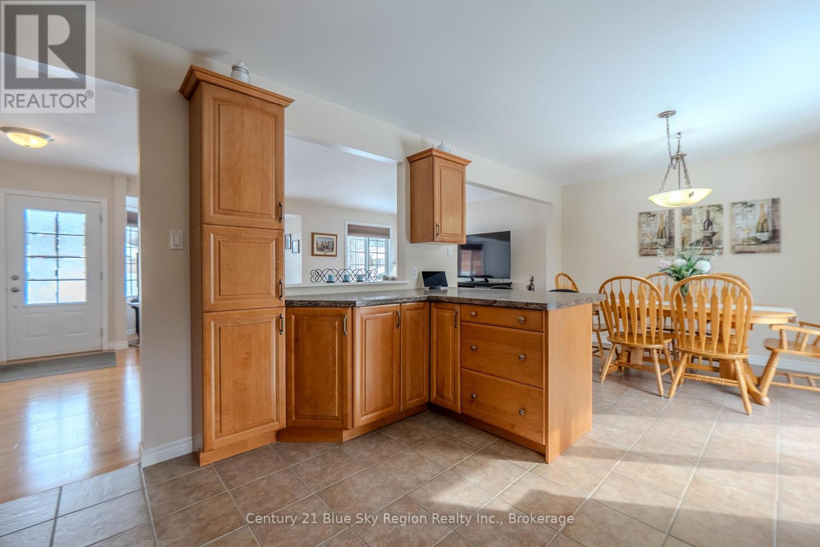 165 Carmichael Drive, North Bay, Ontario  P1B 8G2 - Photo 6 - X12923478