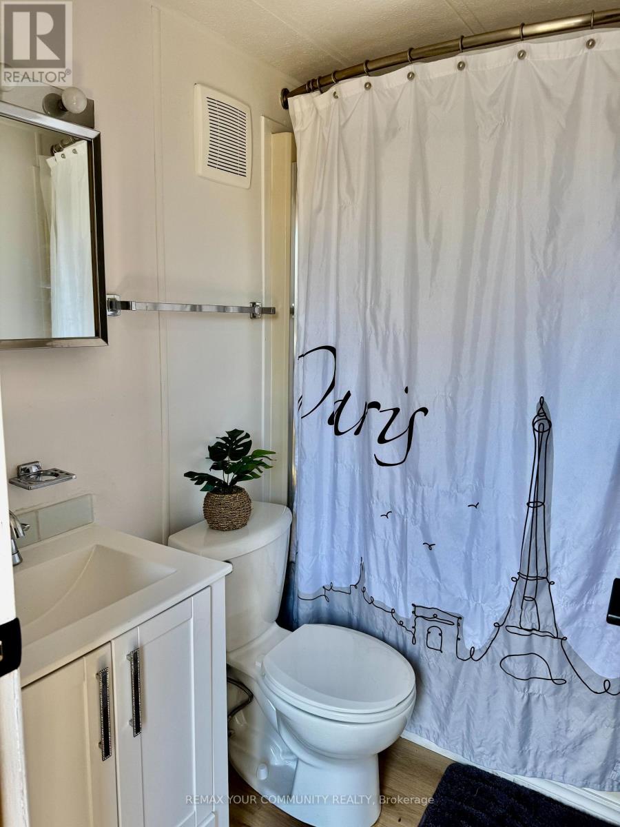 204 - 285 Crydermans Side Road, Georgina (Baldwin), Ontario  L0E 1A0 - Photo 14 - N12923332