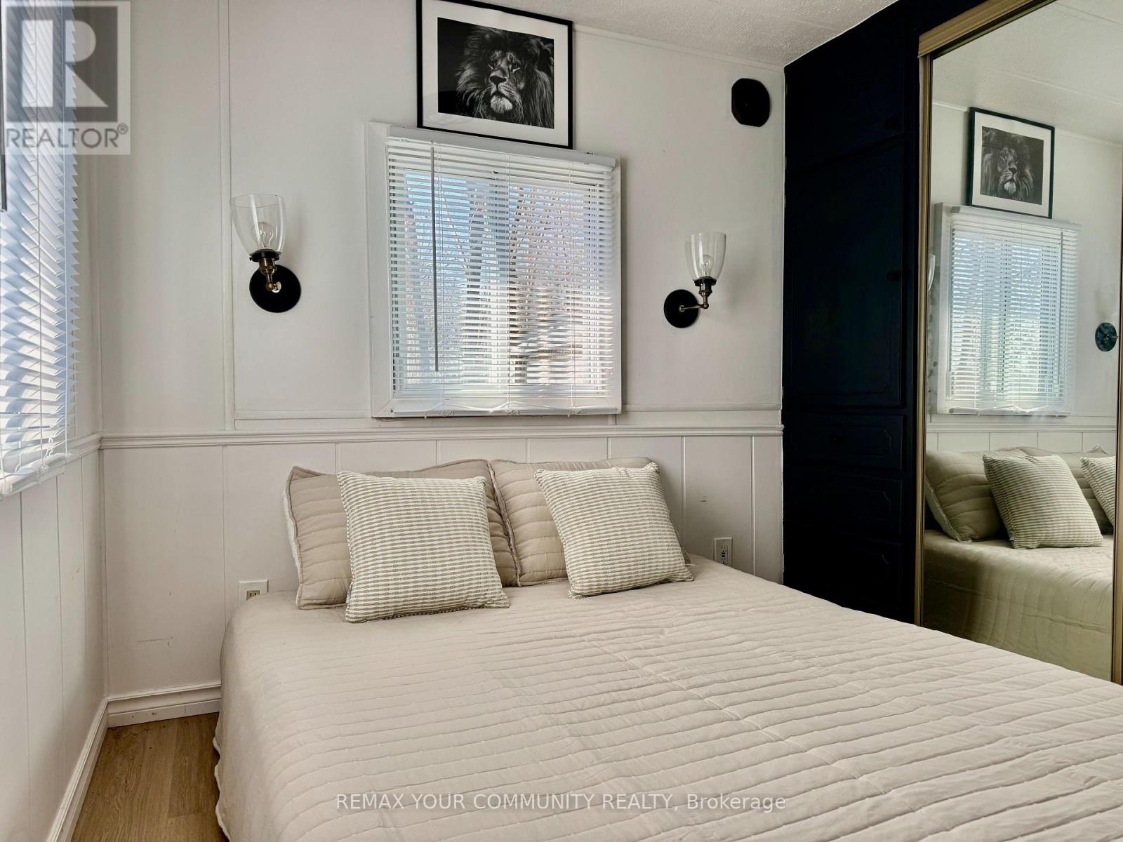 204 - 285 Crydermans Side Road, Georgina (Baldwin), Ontario  L0E 1A0 - Photo 15 - N12923332