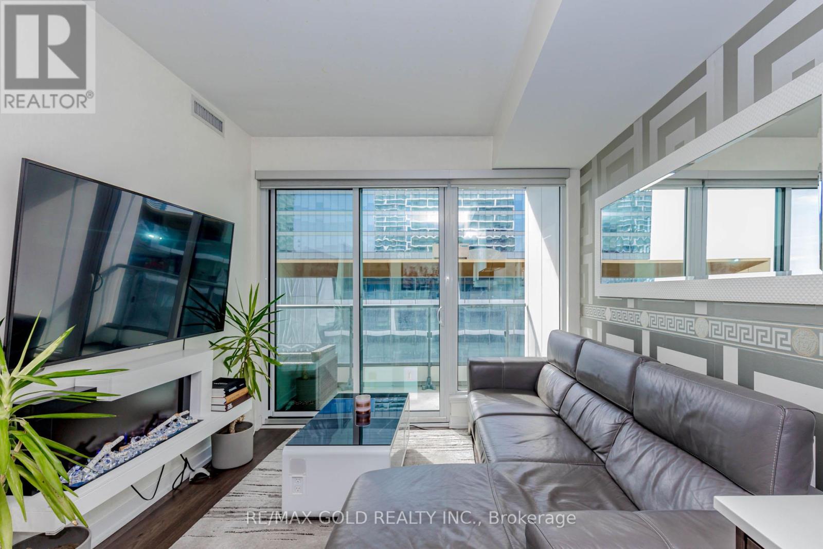 502 - 5 Buttermill Avenue, Vaughan, Ontario  L4K 0J7 - Photo 17 - N12923392