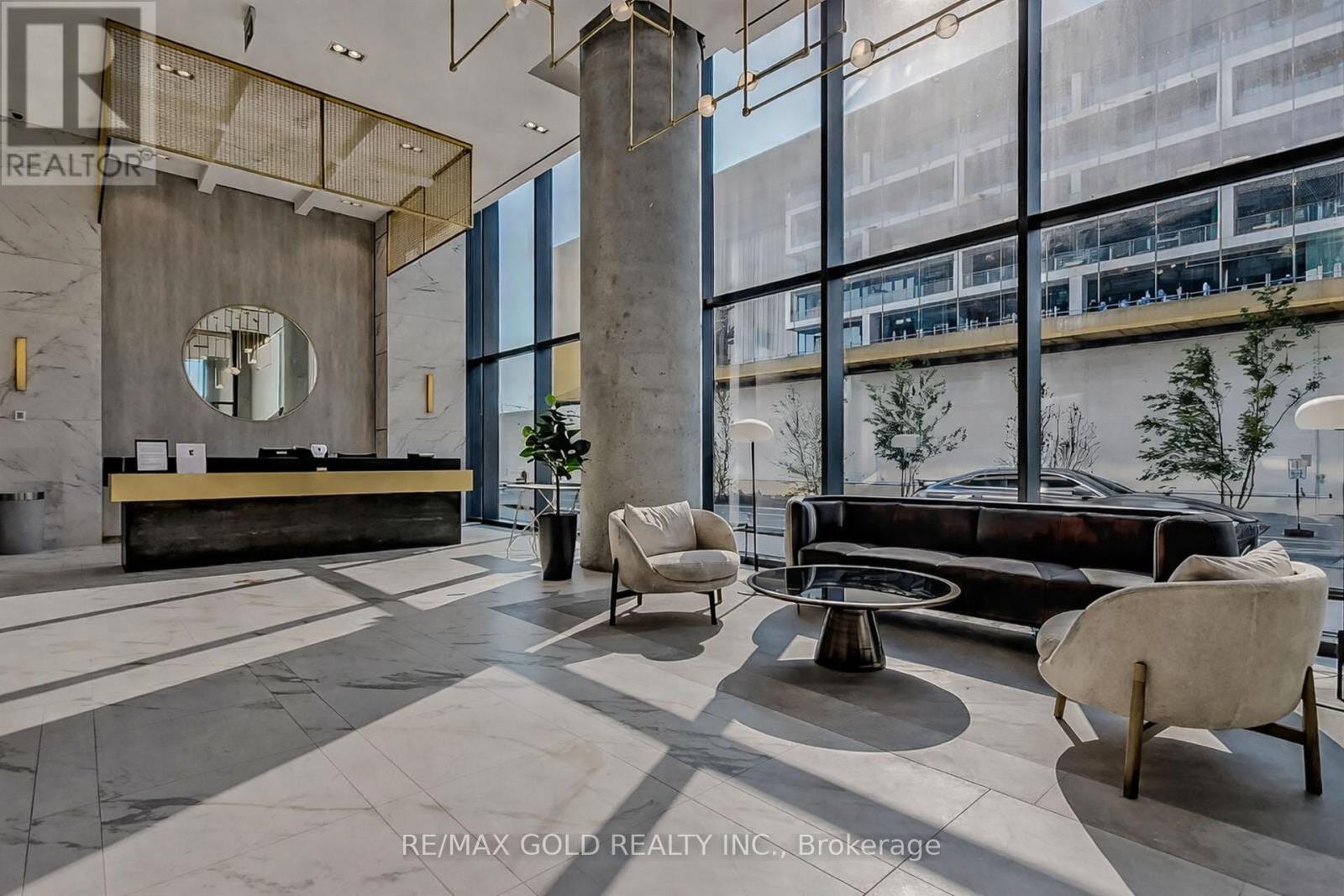 502 - 5 Buttermill Avenue, Vaughan, Ontario  L4K 0J7 - Photo 3 - N12923392