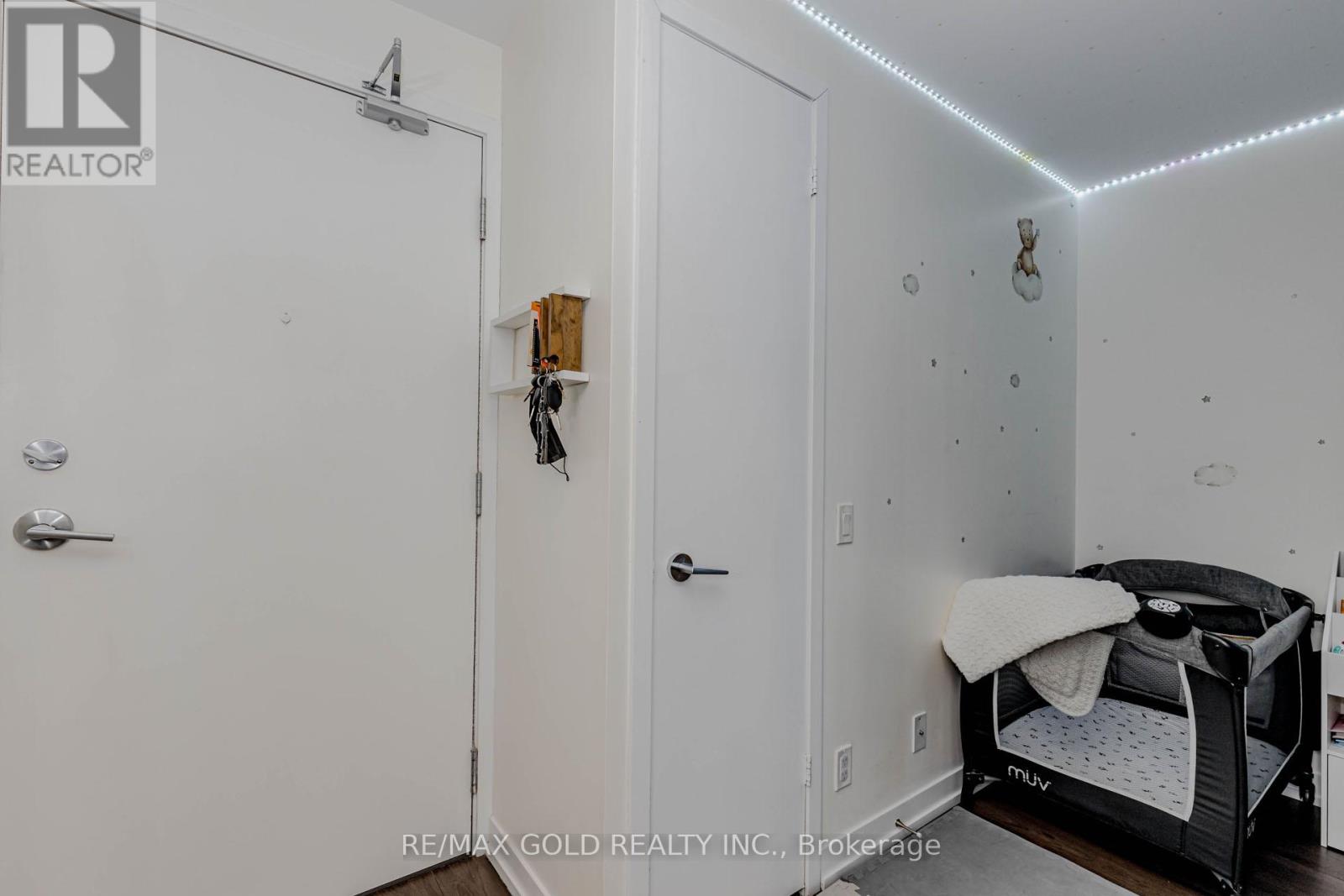 502 - 5 Buttermill Avenue, Vaughan, Ontario  L4K 0J7 - Photo 7 - N12923392