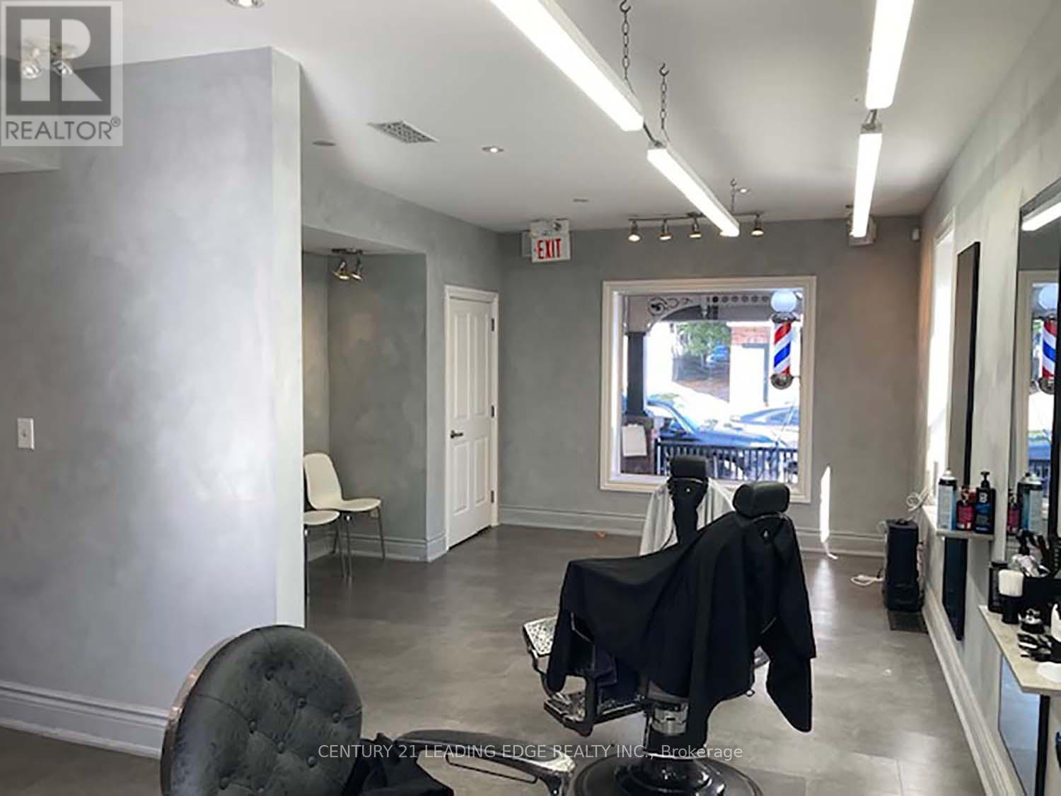 First Floor - 6391 Main Street, Whitchurch-Stouffville (Stouffville), Ontario  L4A 1G4 - Photo 6 - N12923394