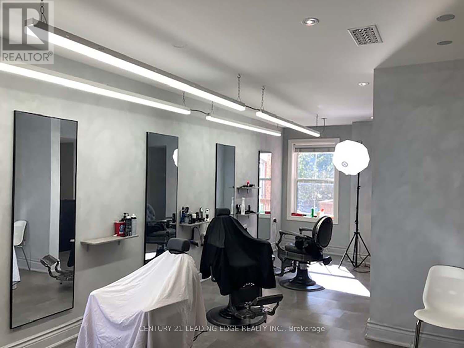 First Floor - 6391 Main Street, Whitchurch-Stouffville (Stouffville), Ontario  L4A 1G4 - Photo 7 - N12923394