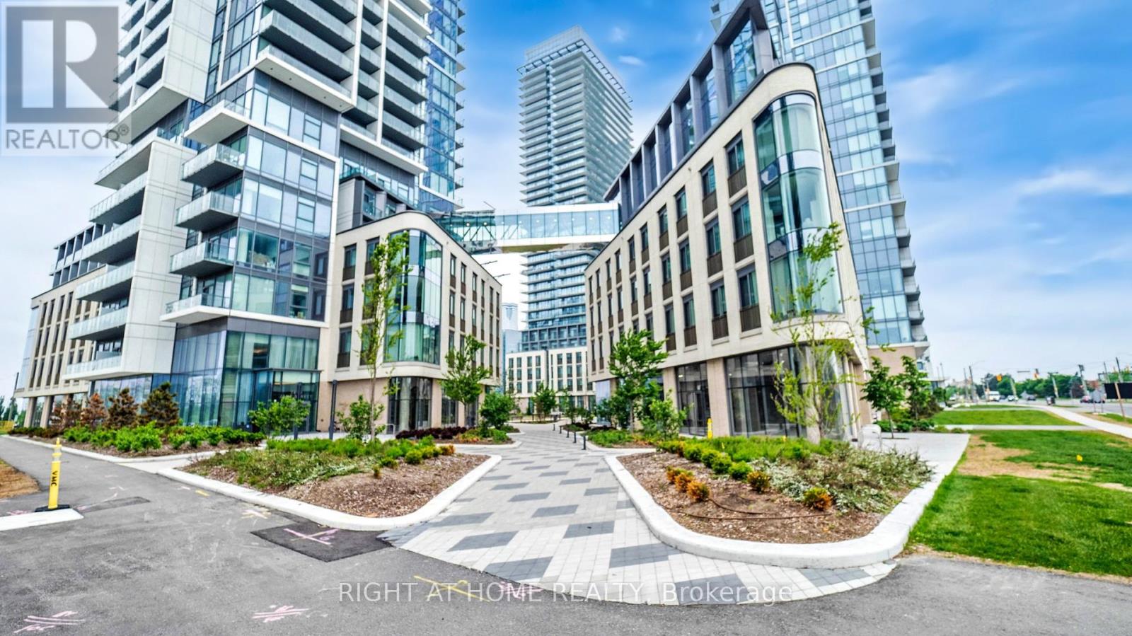 902 - 1000 PORTAGE PARKWAY, Vaughan, Ontario