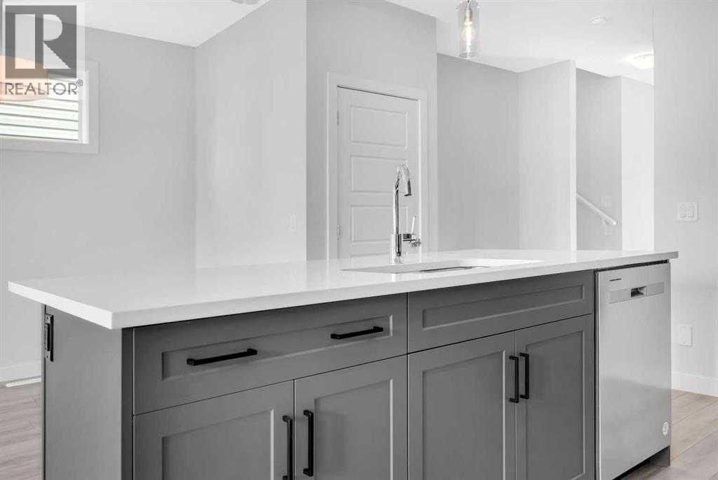 16 Amblefield Avenue Nw, Calgary, Alberta  T3P 2C1 - Photo 5 - A2267566