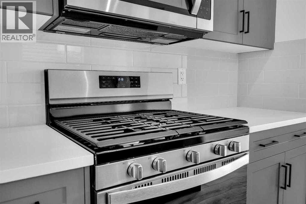 16 Amblefield Avenue Nw, Calgary, Alberta  T3P 2C1 - Photo 6 - A2267566