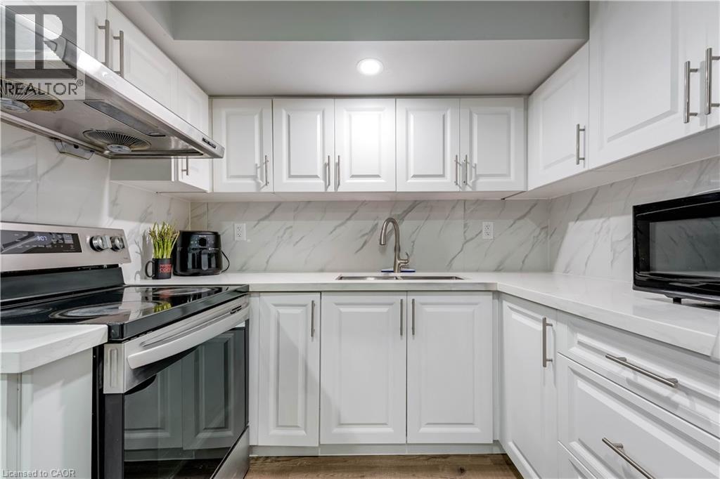 72 St Jerome Crescent, Kitchener, Ontario  N2C 2L2 - Photo 33 - 40811082