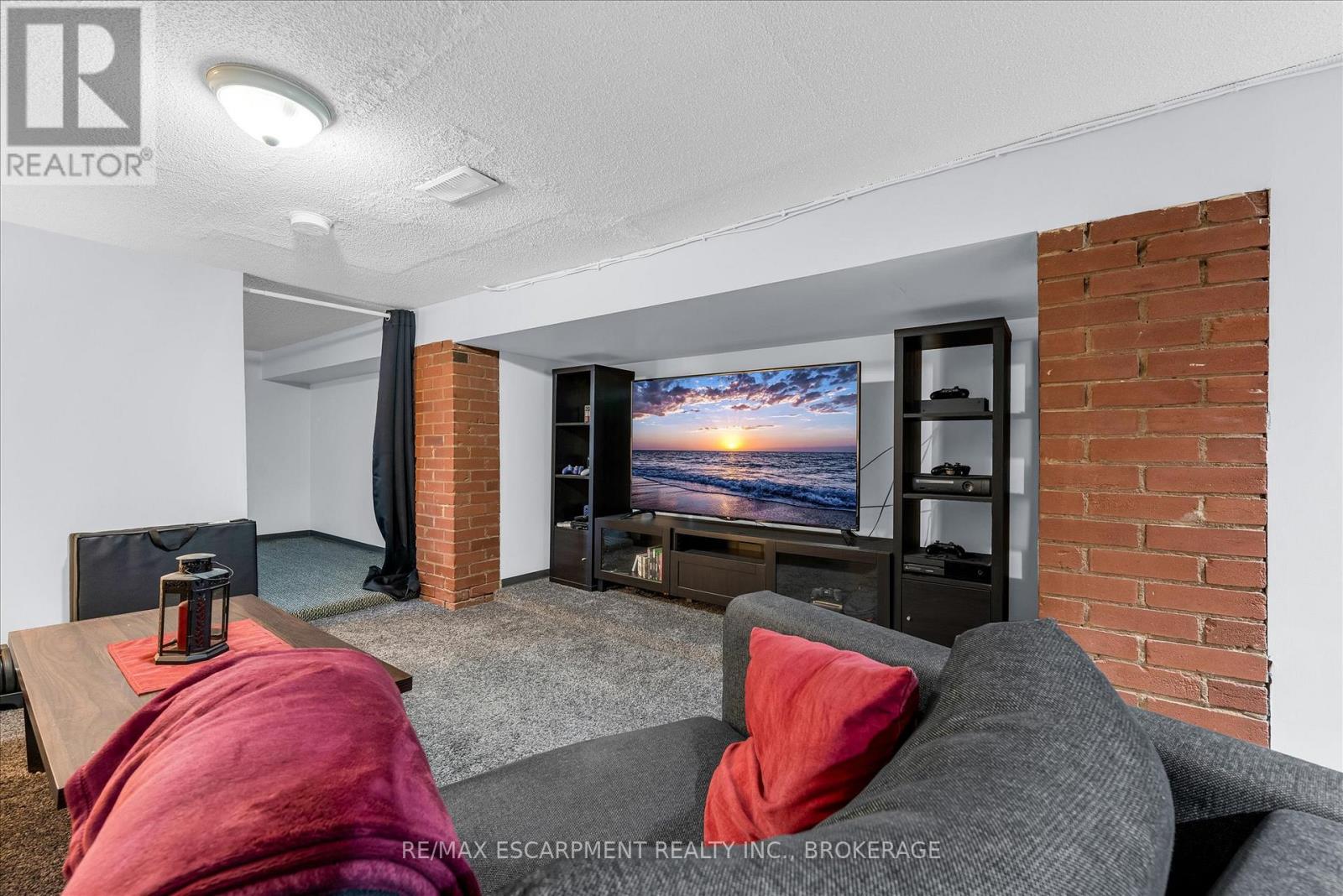 121 Edgemont Street N, Hamilton (Crown Point), Ontario  L8H 4E2 - Photo 28 - X12923318