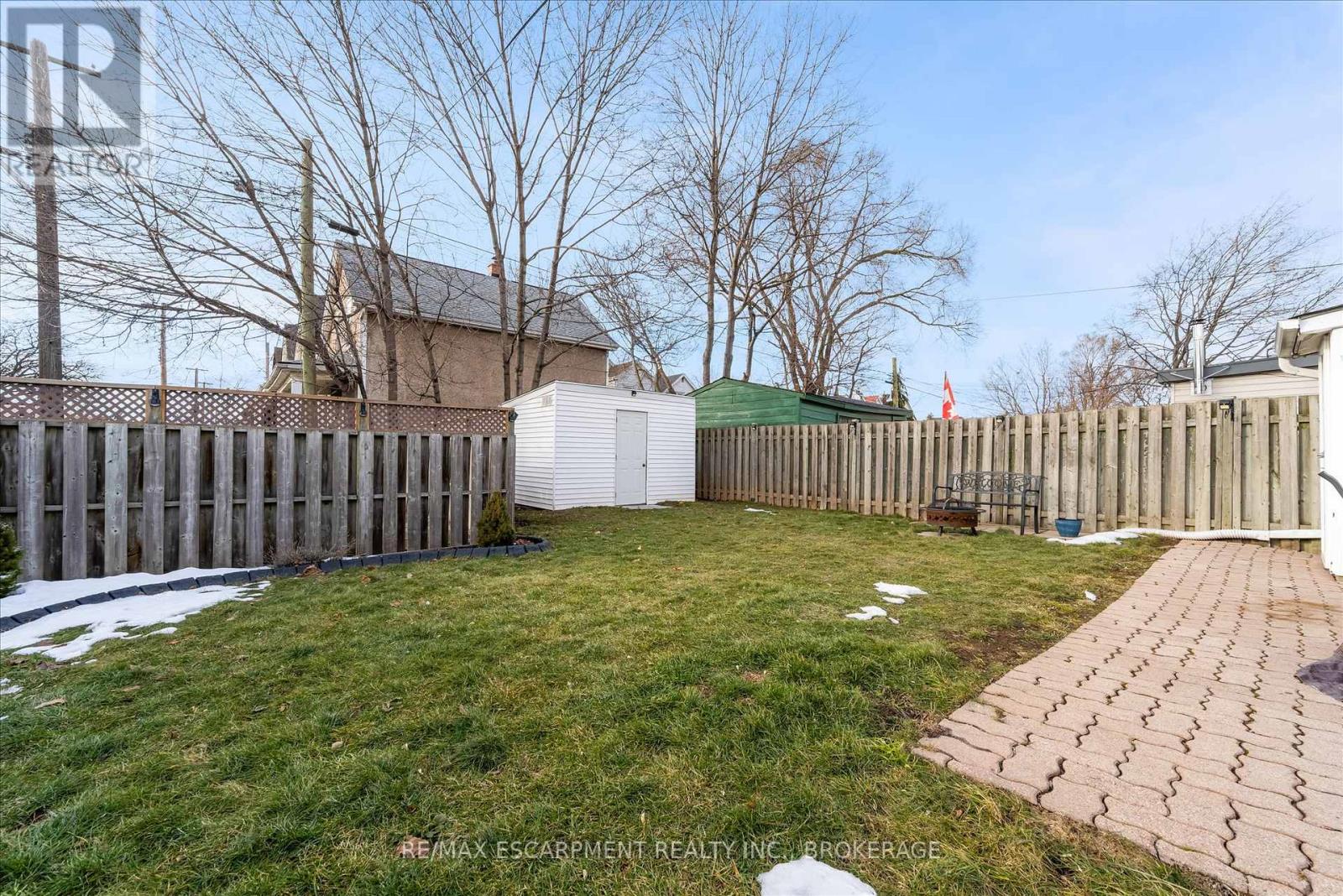 121 Edgemont Street N, Hamilton (Crown Point), Ontario  L8H 4E2 - Photo 39 - X12923318