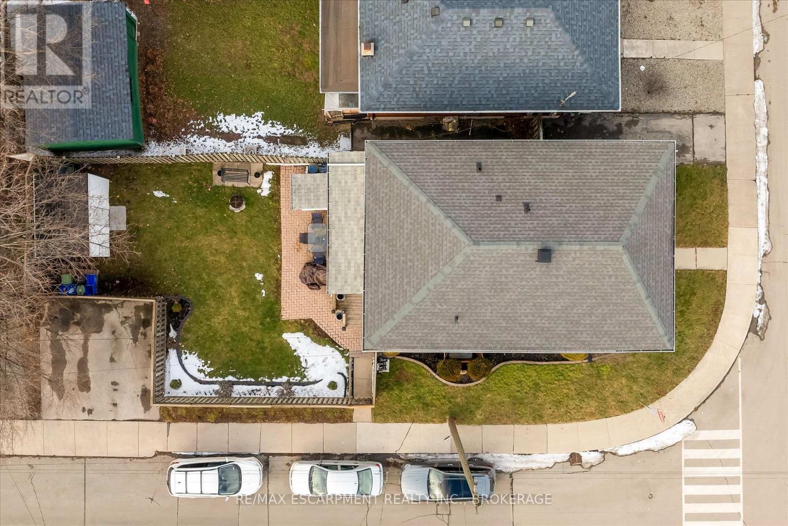 121 Edgemont Street N, Hamilton (Crown Point), Ontario  L8H 4E2 - Photo 41 - X12923318