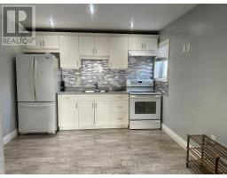 63 WALLIS CRESCENT, Toronto, Ontario