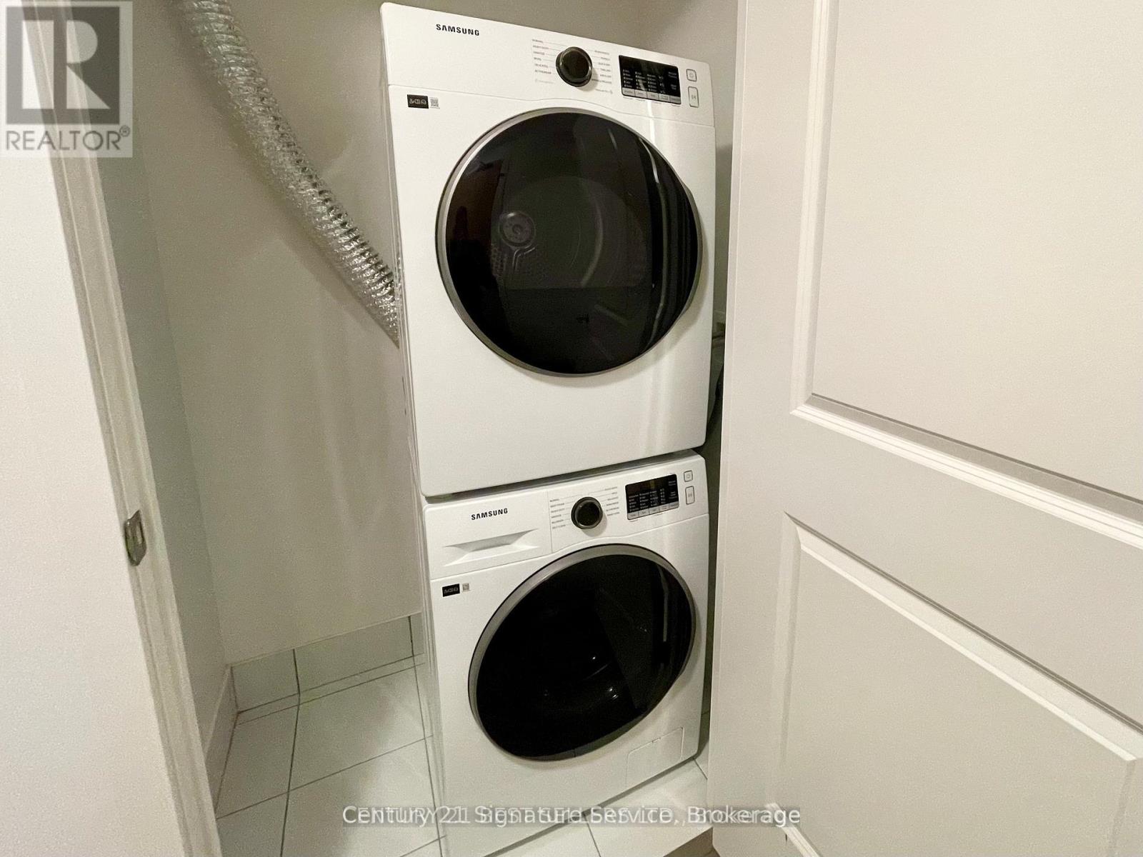 1906 - 202 Burnhamthorpe Road E, Mississauga, Ontario  L5A 4L4 - Photo 28 - W12923330