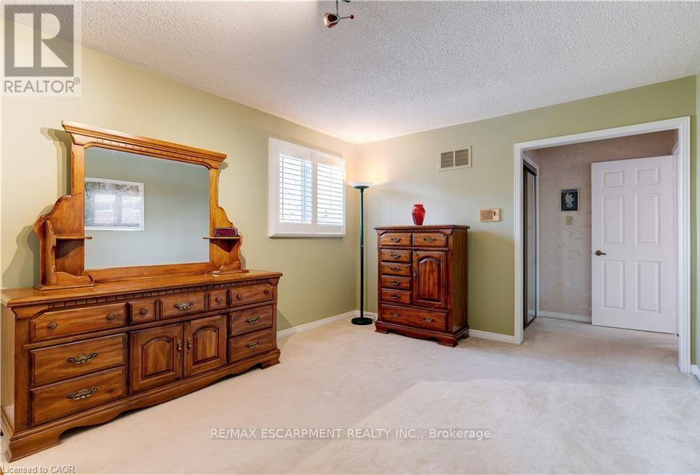 1151 Manor Road, Oakville, Ontario  L6M 1G3 - Photo 23 - W12923378