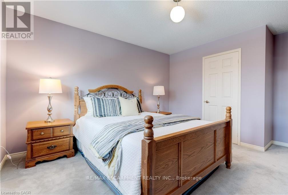 1151 Manor Road, Oakville, Ontario  L6M 1G3 - Photo 27 - W12923378