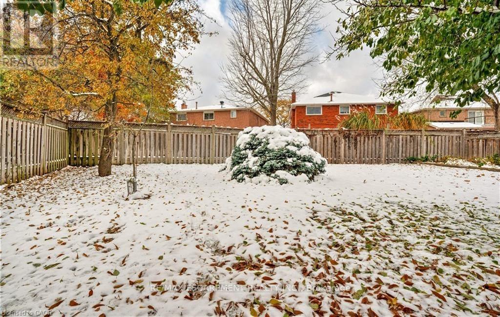 1151 Manor Road, Oakville, Ontario  L6M 1G3 - Photo 40 - W12923378