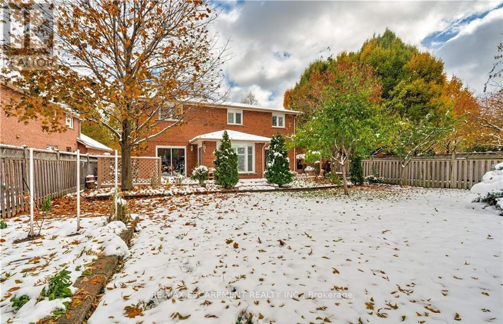 1151 Manor Road, Oakville, Ontario  L6M 1G3 - Photo 42 - W12923378